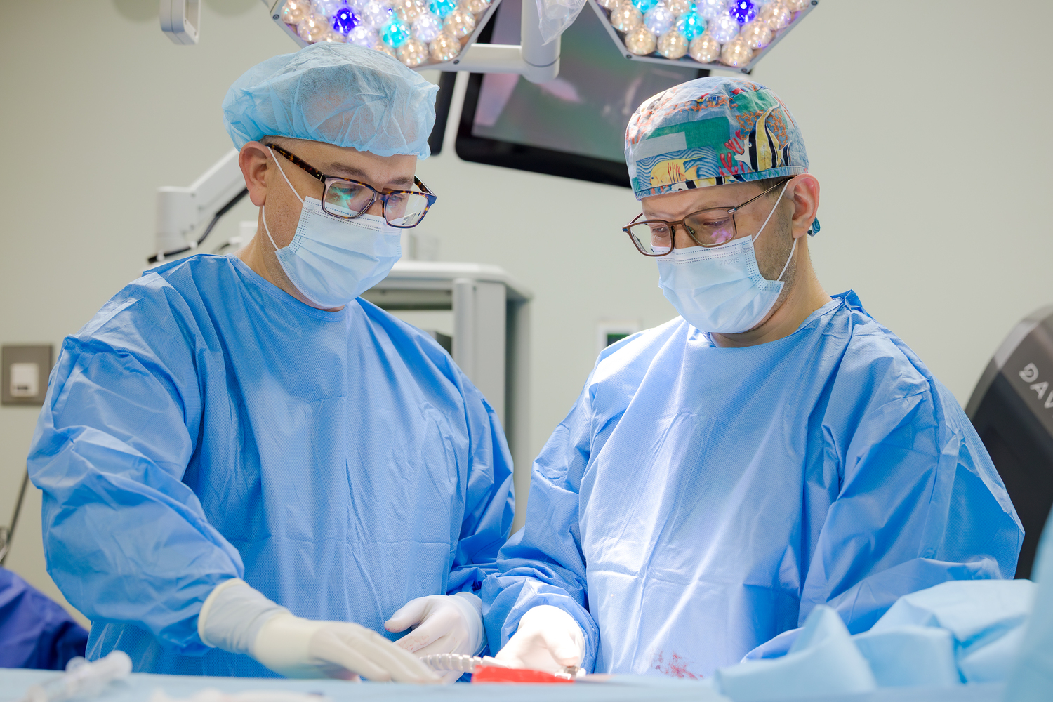 lekarze podczas operacji